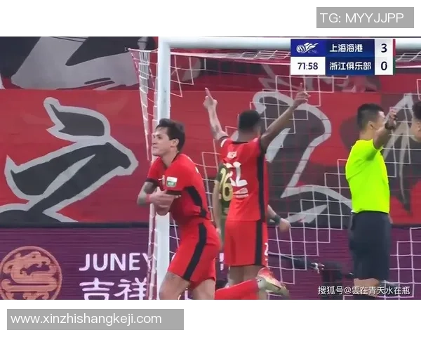 坚守信念的足球明星们如何在聚光灯下保持忠诚与专注